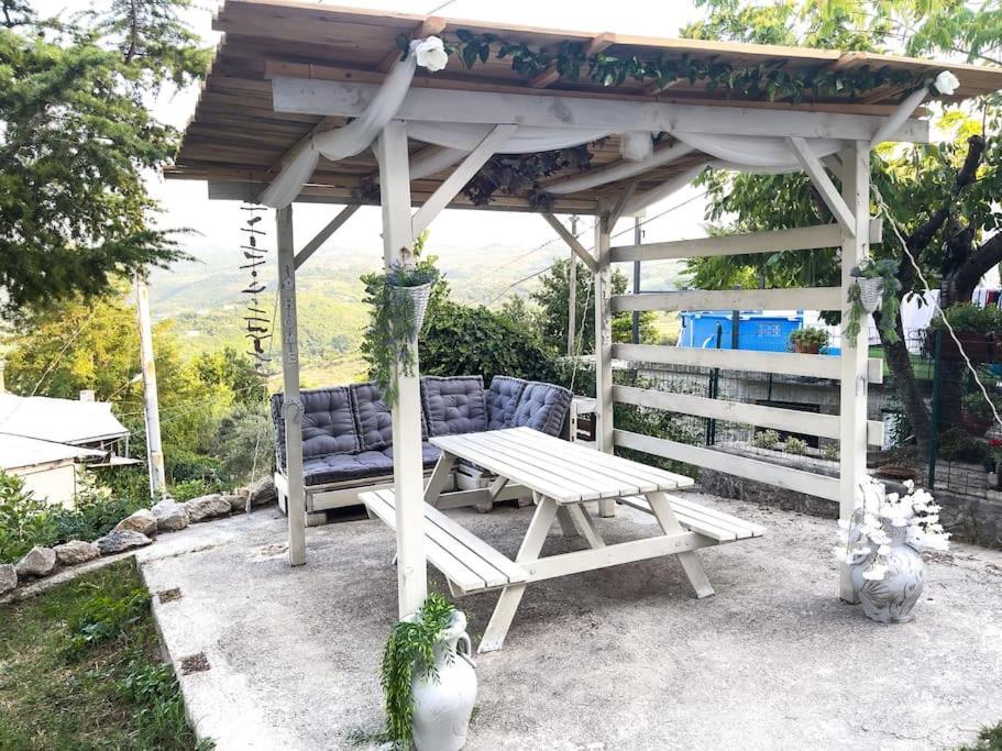 Biancofino Rooms San Valentino in Abruzzo Citeriore Exterior photo